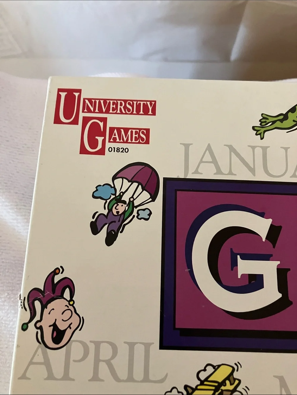 University Games 1977 Game of the Year Fun Family Game 8 & Up-1 missing piece.